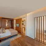 D Maris Bay Θέρετρο 5*