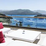 D Maris Bay